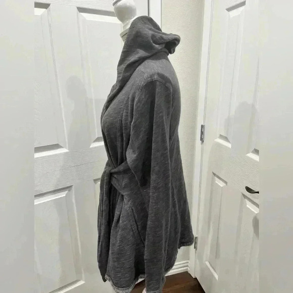 Active brand plus size belted,hooded, jacket w reverse hem - Picture 3 of 10